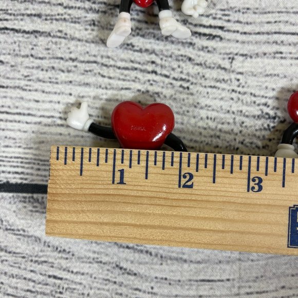 16 Assorted Vintage Valentine Hearts Man Novelty Gift LOT 1 3/4" tall - Picture 6 of 9